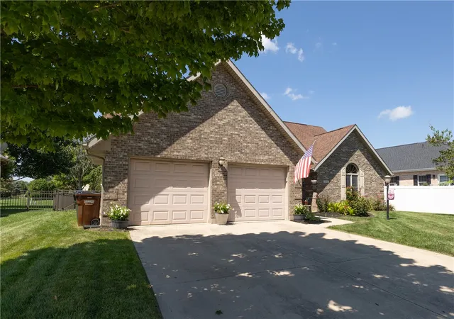Photo 2 of Single family home for sale at 6 Osprey Ct, Piqua, OH 45356 | MLS# 965722 | Listing updated on 2026-08-03