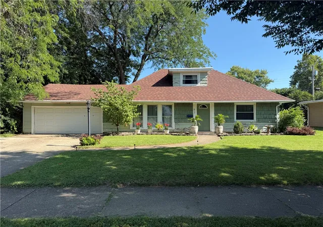 2nd image of 813 E Stroop Rd, Dayton, OH 45429 | MLS# 965768