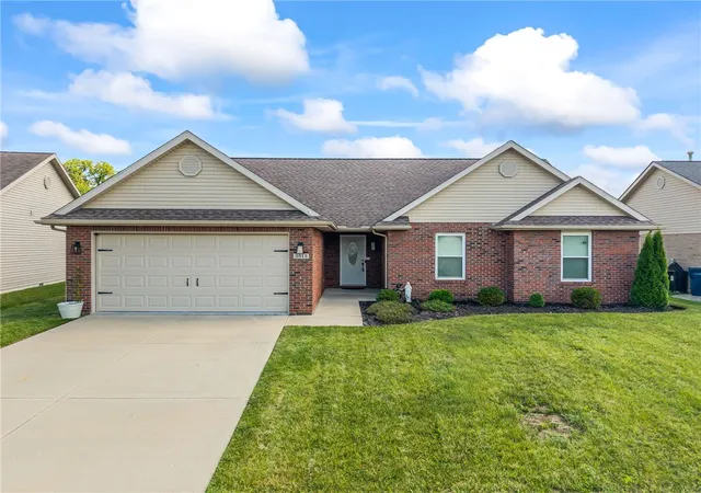 1st image of 3013 Chinook Pass, Piqua, OH 45356 | MLS# 965815