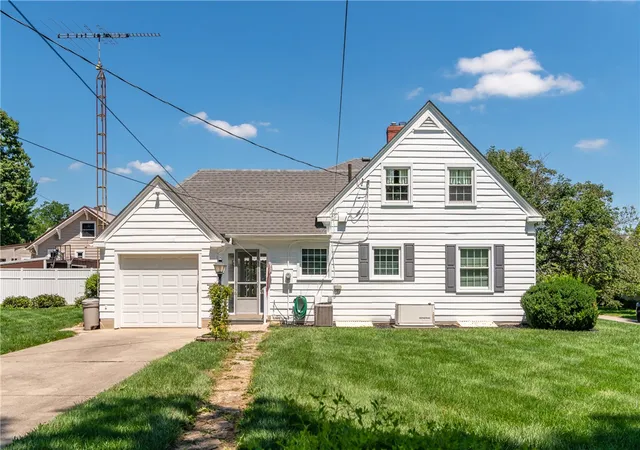 4th image of 44 Smith St, West Alexandria, OH 45381 | MLS# 965617