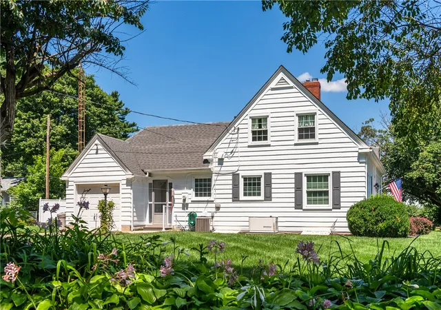 5th image of 44 Smith St, West Alexandria, OH 45381 | MLS# 965617