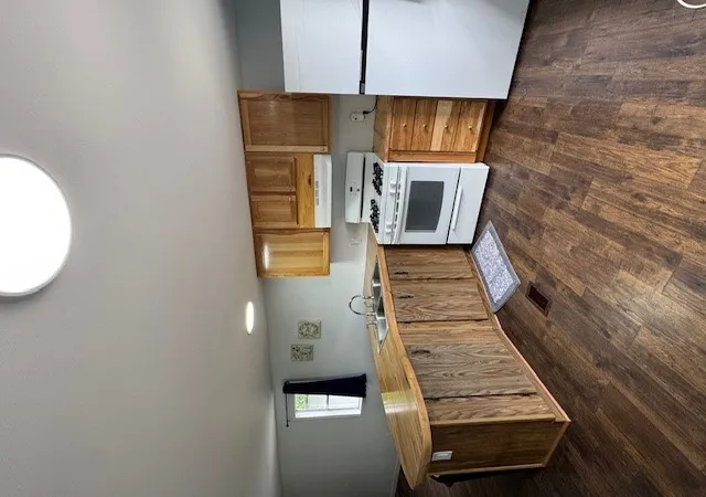 Photo 3 of Manufactured home for sale at 6254 Us 40 #30, Tipp City, OH 45371 | MLS# 965950 | Listing updated on 2026-09-23