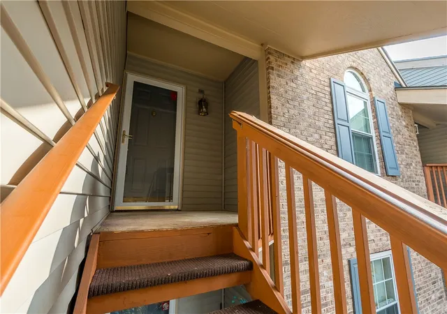 3rd image of 214 Waterfront Pl, Dayton, OH 45458