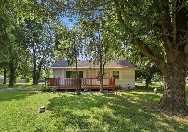 3rd image of 5890 Springfield Xenia Rd, Springfield, OH 45502 | MLS# 965989
