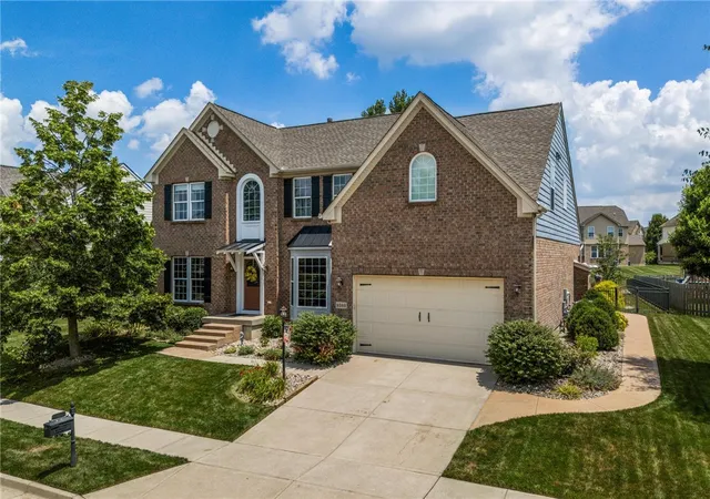 Photo 2 of Single family home for sale at 9382 Oak Brk Dr, Dayton, OH 45458 | MLS# 964496 | Listing updated on 2026-08-30