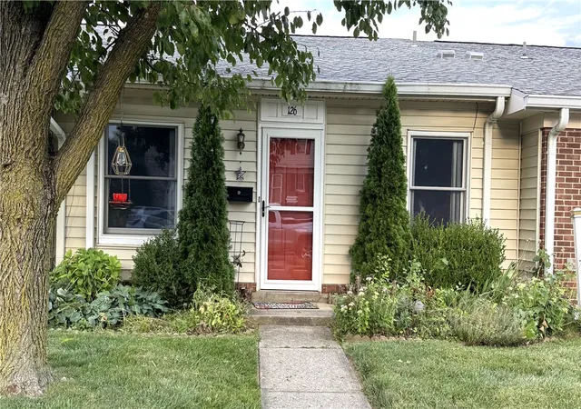 Photo 2 of Sale Pending at 126 W Van Lake Dr, Vandalia, OH 45377 | MLS# 966072 | Listing updated on 2026-08-26