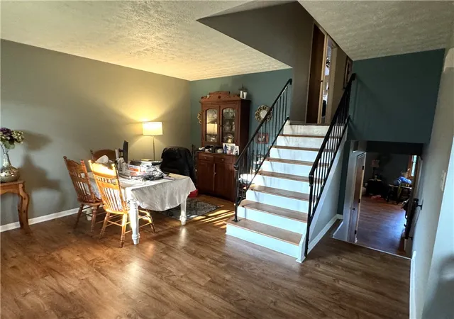 Photo 4 of Sale Pending at 126 W Van Lake Dr, Vandalia, OH 45377 | MLS# 966072 | Listing updated on 2026-08-26