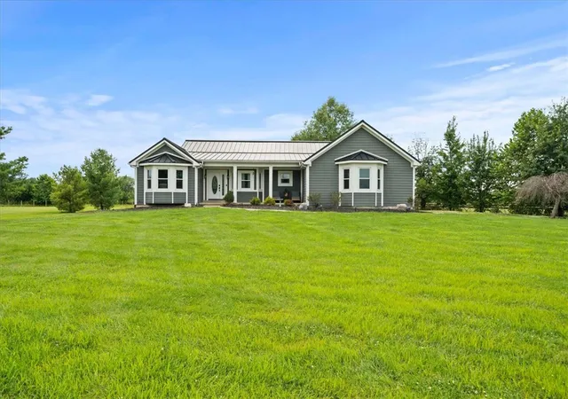Photo 2 of Single family home for sale at 8722 State Route 730, Clarksville, OH 45113 | MLS# 966121 | Listing updated on 2026-09-01