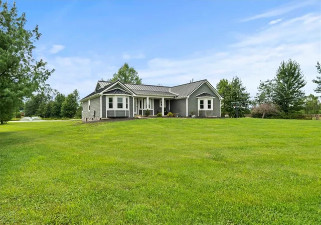 Photo 3 of Single family home for sale at 8722 State Route 730, Clarksville, OH 45113 | MLS# 966121 | Listing updated on 2026-10-03