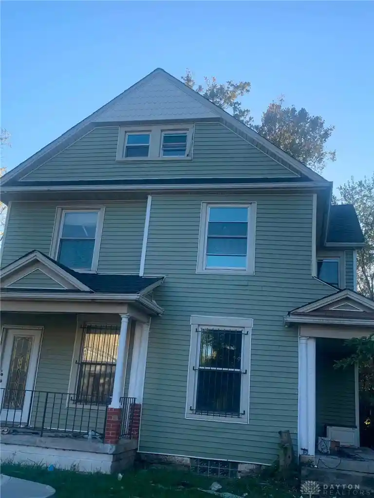 Photo 1 of Single family home for sale at 29 Hallwood Ave, Dayton, OH 45417 | MLS# 966135 | Listing updated on 2026-10-27