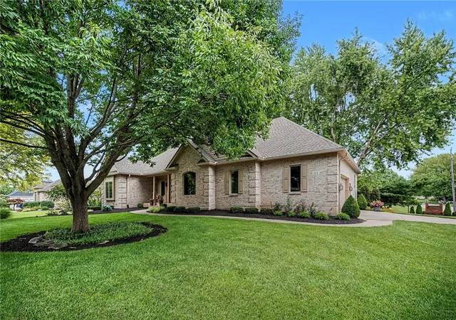 Photo 4 of Sale Pending at 145 Countryside Dr, Troy, OH 45373 | MLS# 964761 | Listing updated on 2026-08-26