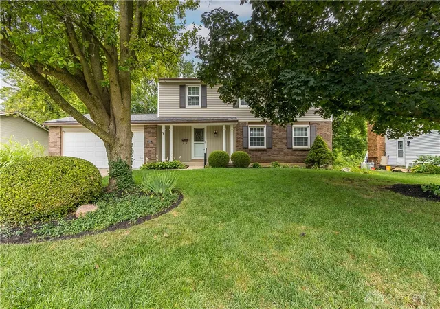 Photo 2 of Single family home for sale at 301 Topton Dr, Vandalia, OH 45377 | MLS# 966252 | Listing updated on 2026-09-01