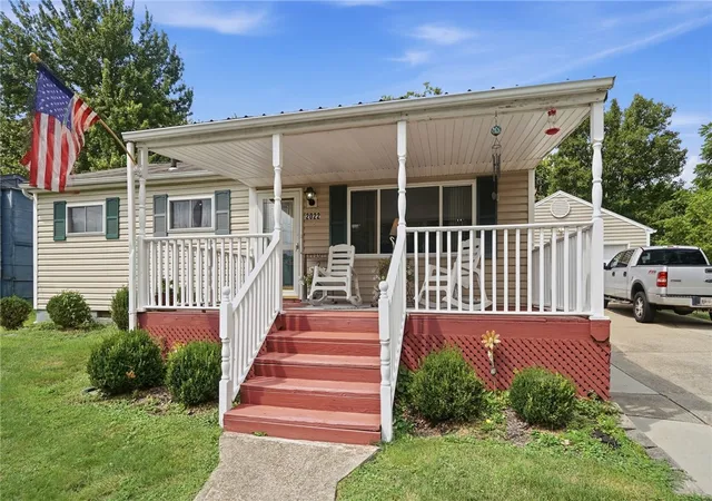 Photo 3 of Single family home for sale at 2022 Brell Dr, Middletown, OH 45042 | MLS# 966244 | Listing updated on 2026-08-27