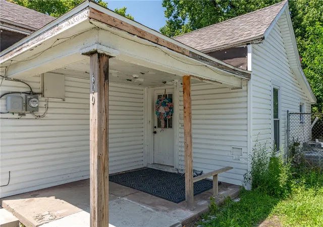 Photo 4 of Single family home for sale at 600 E Church St, Xenia, OH 45385 | MLS# 965520 | Listing updated on 2026-09-25