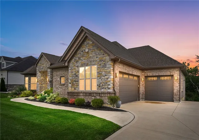 Photo 1 of Single family home for sale at 8009 Bennington Dr, West Chester, OH 45241 | MLS# 966256 | Listing updated on 2026-08-28