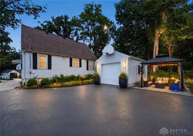 Photo 2 of Sale Pending at 150 Thelma Ave, Dayton, OH 45415 | MLS# 966297 | Listing updated on 2026-09-01