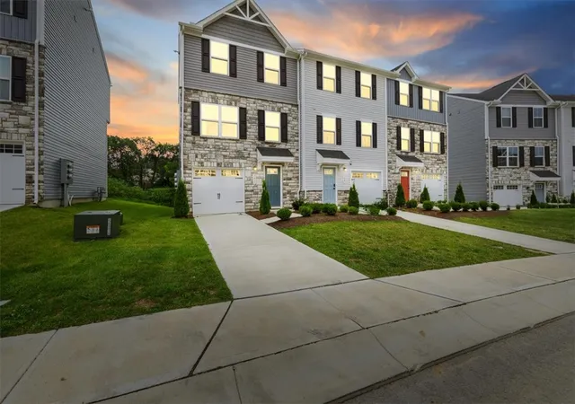 Townhouse for sale at 3421 Conifer Cir, Dayton, OH 45424 | MLS# 966291