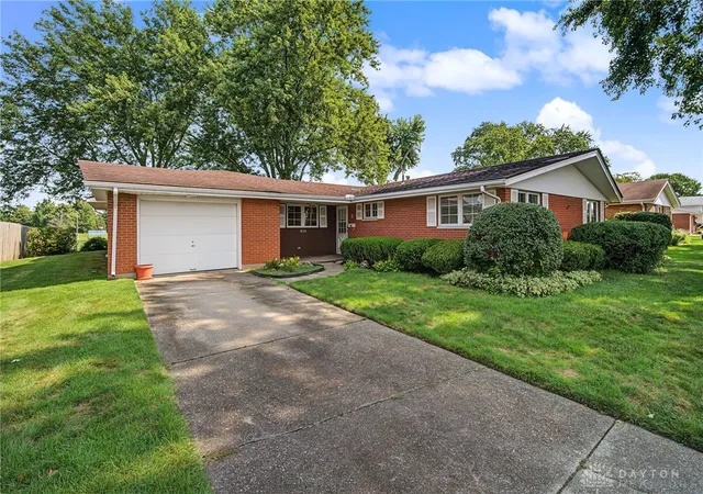 Photo 1 of Sale Pending at 1035 Cottage Ct Dr, Fairborn, OH 45324 | MLS# 966606 | Listing updated on 2026-08-27