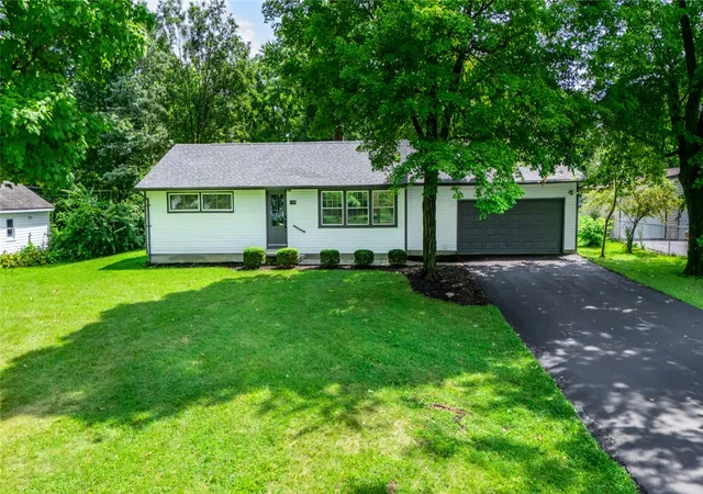 Photo 1 of Single family home for sale at 1950 W Skyview Dr, Beavercreek, OH 45432 | MLS# 965953 | Listing updated on 2026-08-28