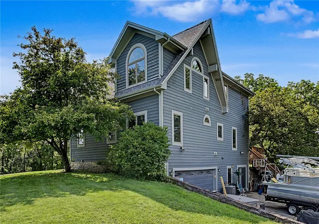 Photo 1 of Single family home for sale at 4445 Pinehill Dr, Dayton, OH 45424 | MLS# 958588 | Listing updated on 2026-08-27