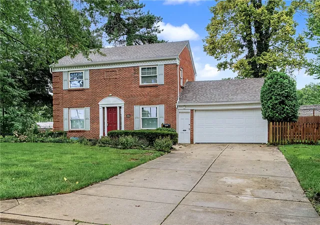 Photo 2 of Single family home for sale at 100 Greendale Dr, Dayton, OH 45429 | MLS# 966357 | Listing updated on 2026-08-26
