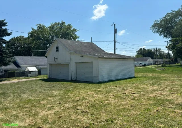 Photo 3 of Sale Pending at 1201 Leonard St, Piqua, OH 45356 | MLS# 966736 | Listing updated on 2026-09-01