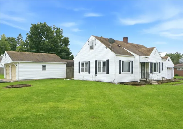 Photo 2 of Single family home for sale at 237 Kinsey Rd, Xenia, OH 45385 | MLS# 966697 | Listing updated on 2026-08-28