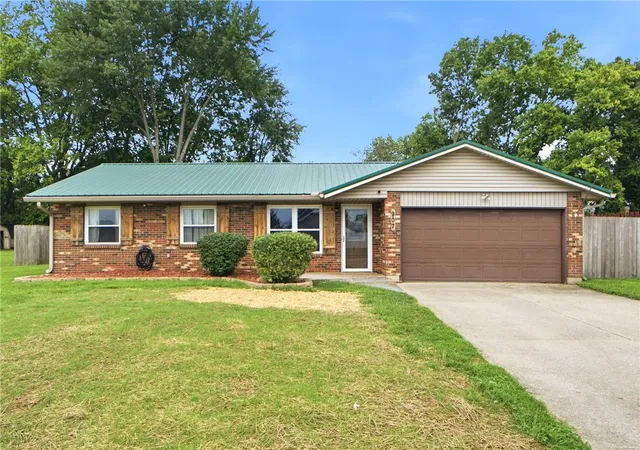 Photo 1 of Sale Pending at 907 Marcia Dr, Trenton, OH 45067 | MLS# 966817 | Listing updated on 2026-08-28
