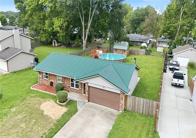 Photo 3 of Sale Pending at 907 Marcia Dr, Trenton, OH 45067 | MLS# 966817 | Listing updated on 2026-08-28