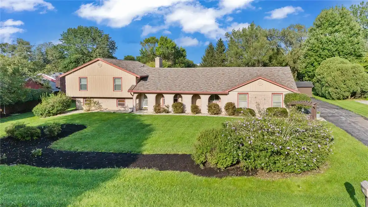 Photo 1 of Sale Pending at 2425 Greenlawn Dr, Troy, OH 45373 | MLS# 967067 | Listing updated on 2026-10-12