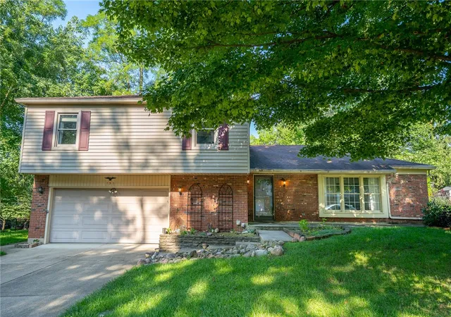 Photo 1 of Sale Pending at 131 N Johanna Dr, Centerville, OH 45459 | MLS# 967072 | Listing updated on 2026-08-29