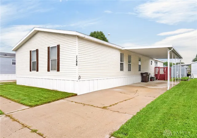 Photo 4 of Single family home for sale at 1198 Apple Blossom Ln, Sidney, OH 45365 | MLS# 967180 | Listing updated on 2026-08-27