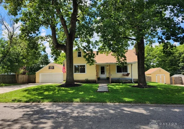 Photo 1 of Single family home for sale at 624 N West St, Xenia, OH 45385 | MLS# 967199 | Listing updated on 2026-09-01