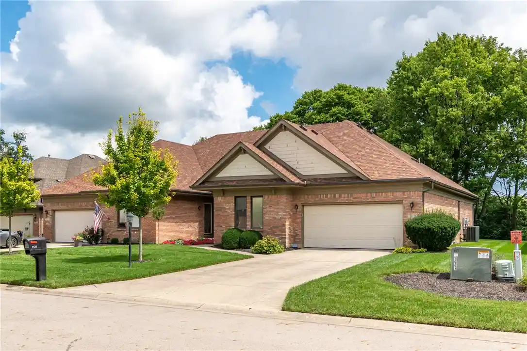 Photo 1 of Townhouse for sale at 7120 Salem Crossing Pl, Englewood, OH 45322 | MLS# 967183 | Listing updated on 2026-10-29