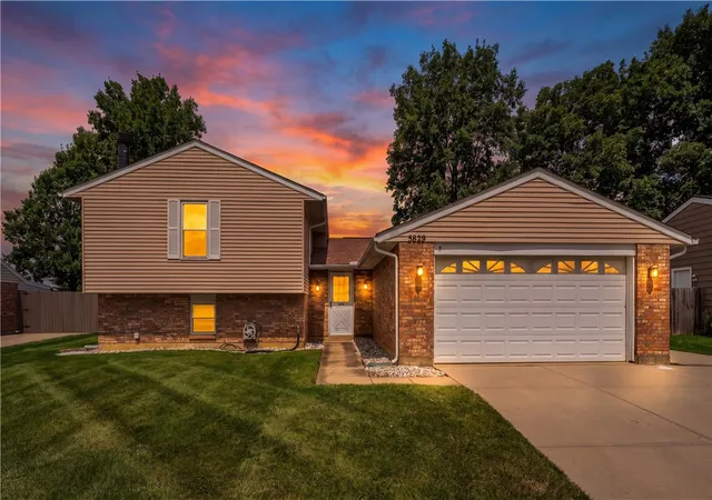 Photo 2 of Single family home for sale at 5829 Waynegate Rd, Huber Heights, OH 45424 | MLS# 967165 | Listing updated on 2026-08-28