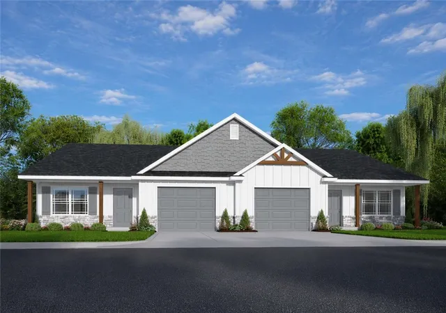 Townhouse for sale at 2085 Pine Forest Dr, Miamisburg, OH 45342 | MLS# 967384