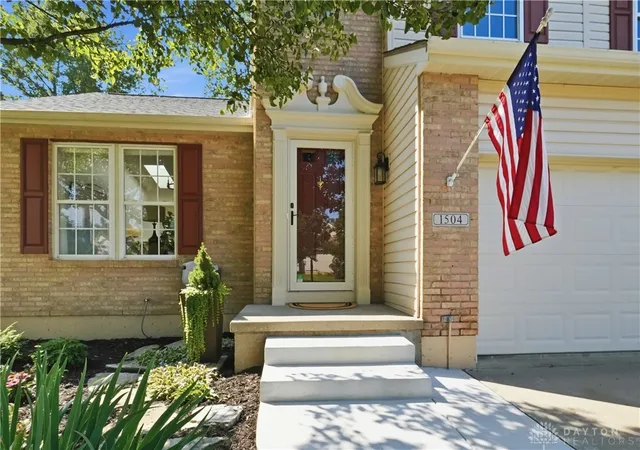 Photo 2 of Sale Pending at 1504 Doddington Rd, Kettering, OH 45409 | MLS# 967326 | Listing updated on 2026-08-27