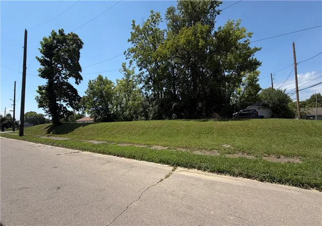 Photo 3 of Land for sale at 1103 W Riverview Ave, Dayton, OH 45402 | MLS# 967412 | Listing updated on 2026-08-26