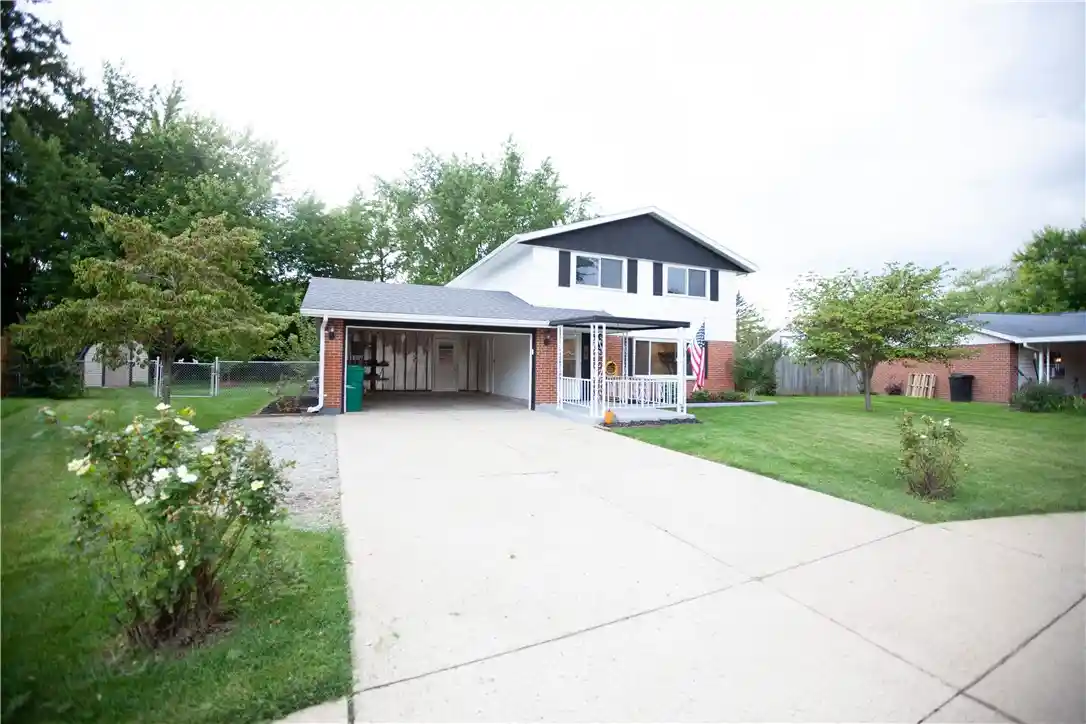 Photo 1 of Single family home for sale at 6 Danzig Ln, Fairborn, OH 45324 | MLS# 967523 | Listing updated on 2026-10-17