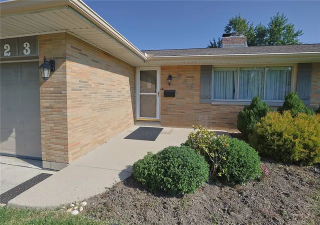 Photo 2 of Single family home for sale at 323 Scott Ave, Vandalia, OH 45377 | MLS# 967561 | Listing updated on 2026-08-28