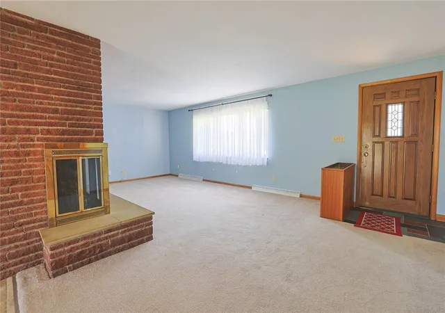 Photo 4 of Single family home for sale at 323 Scott Ave, Vandalia, OH 45377 | MLS# 967561 | Listing updated on 2026-08-28
