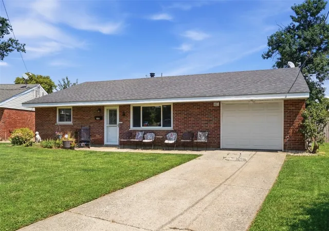 Photo 3 of Single family home for sale at 12146 Audie Ct, Springdale, OH 45246 | MLS# 967571 | Listing updated on 2026-09-25