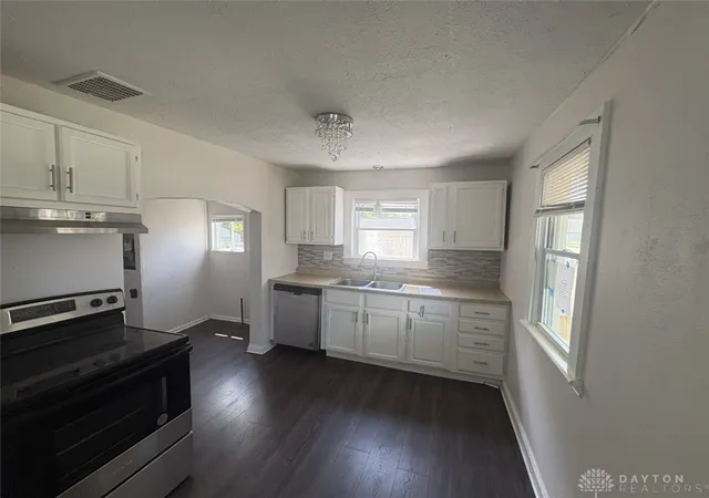 Photo 3 of Single family home for sale at 1808 Meadow Ave, Middletown, OH 45044 | MLS# 967576 | Listing updated on 2026-08-27