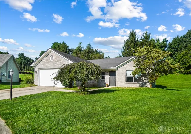 Photo 2 of Single family home for sale at 4145 Cambridge Trl, Beavercreek, OH 45430 | MLS# 967491 | Listing updated on 2026-09-01