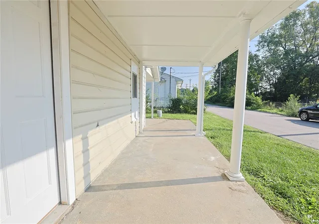 Photo 2 of Single family home for sale at 239 Cedar St, Franklin, OH 45005 | MLS# 967485 | Listing updated on 2026-08-27