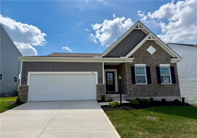 Photo 1 of Single family home for sale at 125 Magnolia Ln, Springboro, OH 45066 | MLS# 967596 | Listing updated on 2026-08-29