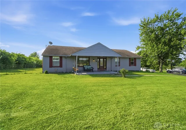 Photo 3 of Sale Pending at 2275 Oxford Trenton Rd, Milford Twp, OH 45056 | MLS# 967600 | Listing updated on 2026-09-28