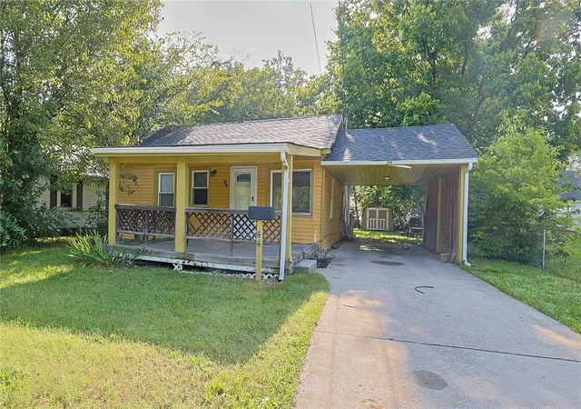 Photo 1 of Single family home for sale at 44 Walnut St, Franklin, OH 45006 | MLS# 967456 | Listing updated on 2026-08-28