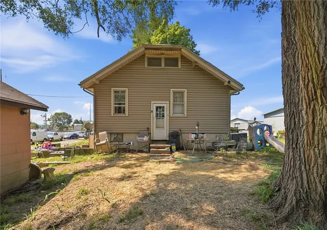 Photo 2 of Single family home for sale at 74 W Alex Bell Rd, West Carrollton, OH 45449 | MLS# 967611 | Listing updated on 2026-08-28
