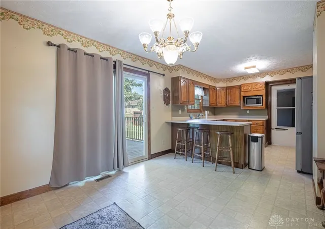 Photo 5 of Single family home for sale at 915 N Fairfield Rd, Beavercreek, OH 45434 | MLS# 967597 | Listing updated on 2026-08-28